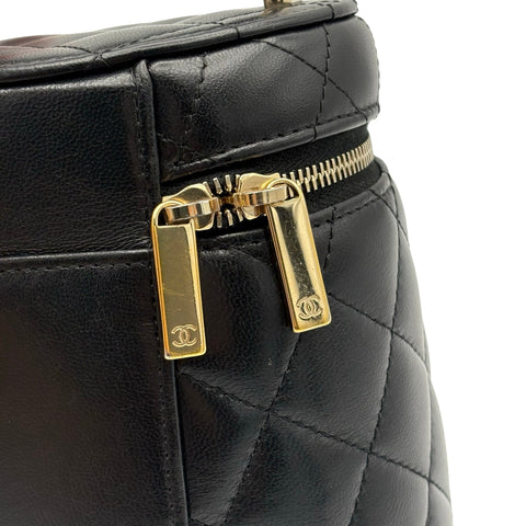 【中古】 CHANEL シャネル MINI VANITY TOP HANDLE BAG ミニバニティトップハンドルバッグ ショルダーバッグ 31番台(2022年) BLACK LAMBSKIN 中古 USED バッグ