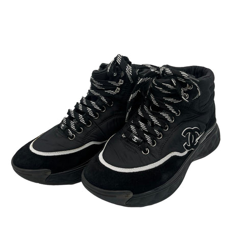 【中古】CHANEL シャネル SNEAKER スニーカー ハイカットスニーカー 36 USED 中古 2020年 靴 レディース