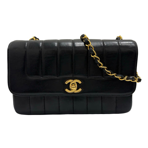 【中古】 CHANEL シャネル MADEMOISELLE マドモアゼル ショルダーバッグ 3番台(1995年) ブラック ラムスキン USED USED バッグ
