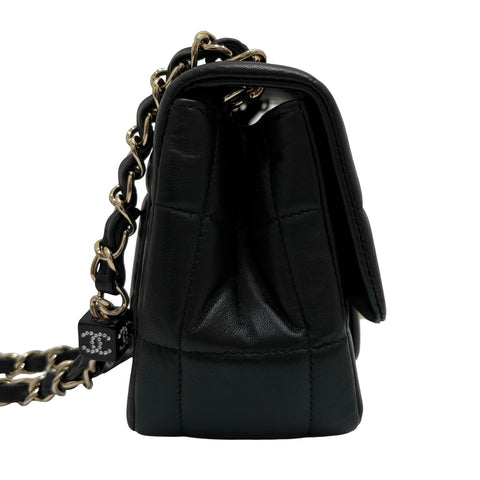 【中古】 CHANEL シャネル MINI FLAP BAG ミニフラップバック ショルダーバッグ ICチップ(2021年∼) ブラック ラムスキン 中古 USED バッグ