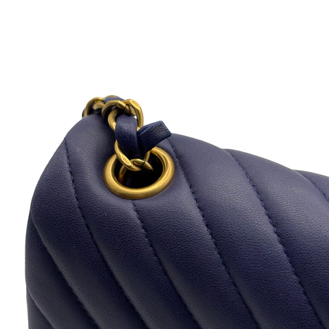 【中古】 CHANEL シャネル CHAIN BAG MINI Vステッチ チェーンショルダー 21番台(2015~2016年) ブルー系 ラムスキン 中古 USED バッグ