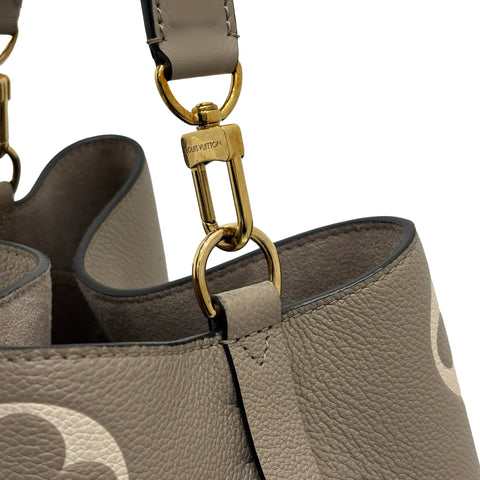 【中古】 LOUIS VUITTON ルイ・ヴィトン NEO NOE MM ネオノエ　MM ハンドバッグ ICチップ トゥルトレール　クレーム レザー 中古 USED バッグ