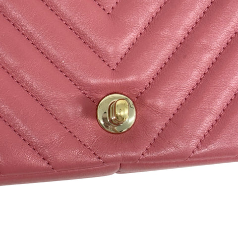 【中古】 CHANEL シャネル V-stitch shoulder bag Vステッチショルダーバック ショルダーバッグ 28番台(2019年) ピンク系 レザー 中古 USED バッグ