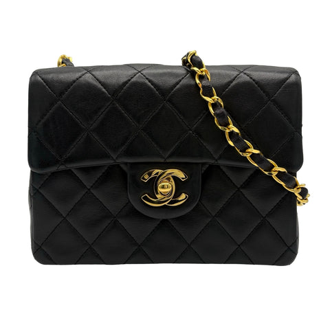 【中古】 CHANEL シャネル MINI MATELASSE ミニマトラッセ ショルダーバッグ 1番台(1990年) ブラック ラムスキン 中古 USED バッグ