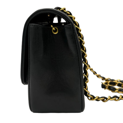 【中古】CHANEL シャネル MATELASSE DIANA FLAP マトラッセ ダイアナフラップ ショルダーバッグ 3番台(1996年) ブラック ラムスキン 中古 USED バッグ