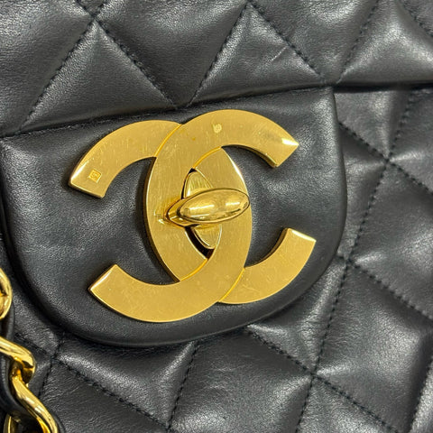 【中古】 CHANEL シャネル JUMBO CLASSIC FLAP デカマトラッセ ショルダーバッグ 3番台(1995年) ブラック ラムスキン ヴィンテージ 中古 USED バッグ