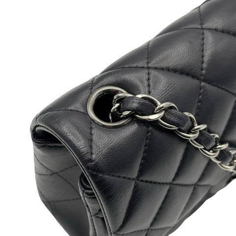 【中古】 CHANEL シャネル MINI MATELASSE ミニマトラッセ ショルダーバッグ 23番台(2016年) ブラック ラムスキン 中古 USED バッグ