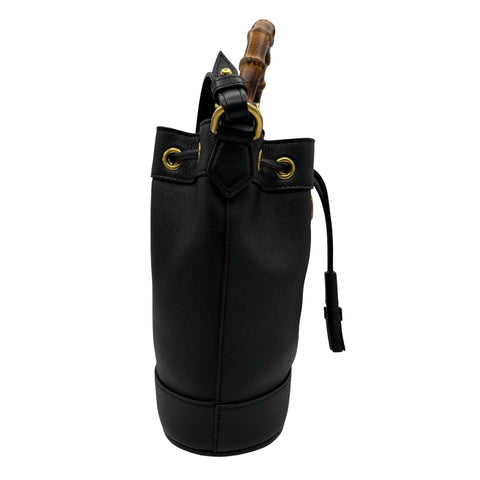 【中古】 GUCCI グッチ BAMBOO DIANA 2WAY DRAWSTRING BAG バンブー ダイアナ 2WAY巾着バッグ ショルダーバッグブラック レザー 中古 USED バッグ