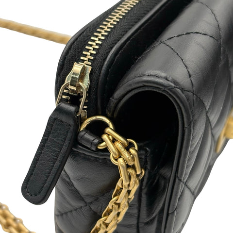 【美品】 CHANEL シャネル MINI CHAIN SHOULDER BAG ミニチェーンショルダーバッグ チェーンウォレット ランダム番(2021年~) ブラック ラムスキン 中古 USED バッグ