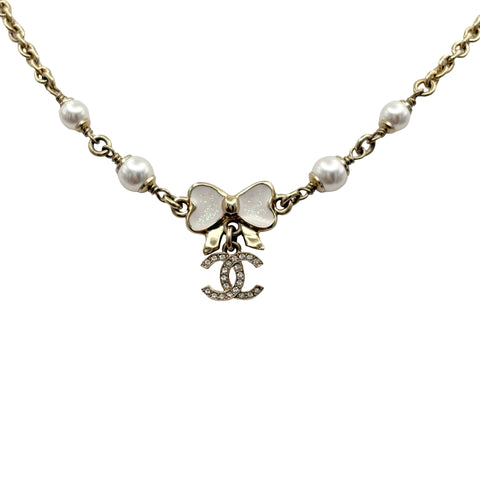 【中古】 CHANEL シャネル COCOMARK RIBON NECKLACE ココマークリボンネックレス NECKLACE ゴールド/ホワイト GP/模造真珠 中古