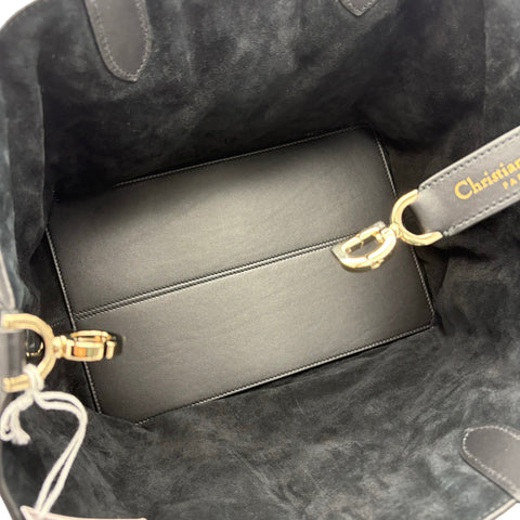 【美品】 Christian Dior クリスチャン ディオール TOUJOURS MEDIUM トゥジュール ミディアム ハンドバッグ 19MA1204(2024年) ブラック レザー 中古 USED バッグ