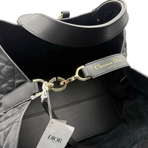 【美品】 Christian Dior クリスチャン ディオール TOUJOURS MEDIUM トゥジュール ミディアム ハンドバッグ 19MA1204(2024年) ブラック レザー 中古 USED バッグ