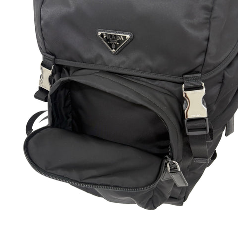 【美品】 PRADA プラダ BACKPACK トライアングルロゴ バックパック ICチップ ブラック ナイロン 美品 中古 USED バッグ