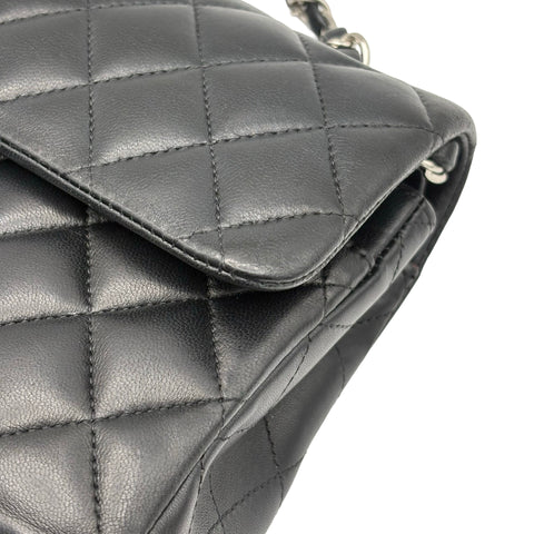 【中古】 CHANEL シャネル DOUBLE FLAP MATELASSE ダブルフラップマトラッセ ショルダーバッグ 31番台(2021年) ブラック ラムスキン 中古 USED バッグ