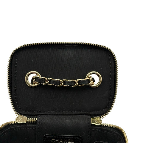 【中古】 CHANEL シャネル RAFFIA MINI VANITY BAG ラフィア ミニ バニティ バッグ ショルダーバッグ 30番台(2021年) ベージュ/ブラック ラフィア/ブラック 中古 USED バッグ