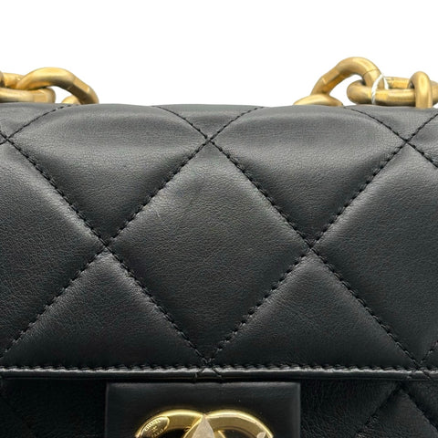 【中古】 CHANEL シャネル MATELASSE 2WAY CHAIN SHOULDER BAG マトラッセ ショルダーバッグ JA******(ICチップ 2021年~) ブラック カーフスキン 中古 USED バッグ