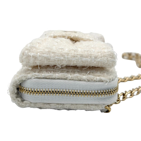 【中古】 CHANEL シャネル MINI CHAIN BAG(VIP X'MAS) ミニチェーンバッグ(VIP X'MAS) チェーンショルダー ランダム番（2023年） ホワイト ツイード 中古 USED バッグ