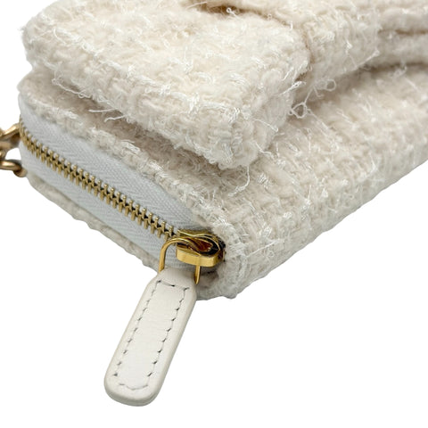 【中古】 CHANEL シャネル MINI CHAIN BAG(VIP X'MAS) ミニチェーンバッグ(VIP X'MAS) チェーンショルダー ランダム番（2023年） ホワイト ツイード 中古 USED バッグ