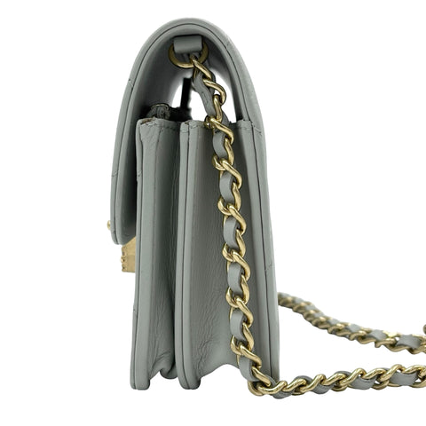 【中古】 CHANEL シャネル MINI MATELASSE FLAP BAG ミニマトラッセ ショルダーバッグ ランダム番(2021年～) グレー(水色系) ラムスキン 中古 USED バッグ