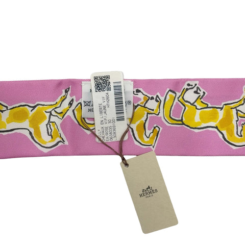 【新品未使用】 Hermes エルメス TWILLY ツイリー 《自由の馬》 小物 ローズ・ヴィフ / ジョーヌ・ヴィフ / 白 シルク100％ 新品未使用