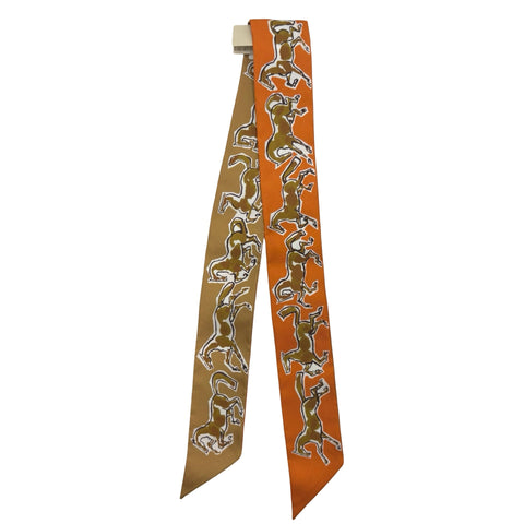 【新品未使用】 Hermes エルメス TWILLY ツイリー 《自由の馬》 小物 オランジュ・キュイ / ベージュ・ドレ / 白 シルク100％ 新品未使用