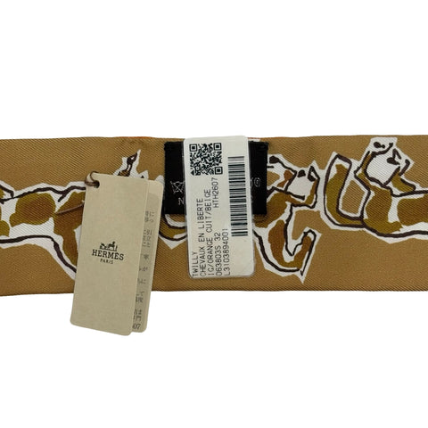 【新品未使用】 Hermes エルメス TWILLY ツイリー 《自由の馬》 小物 オランジュ・キュイ / ベージュ・ドレ / 白 シルク100％ 新品未使用