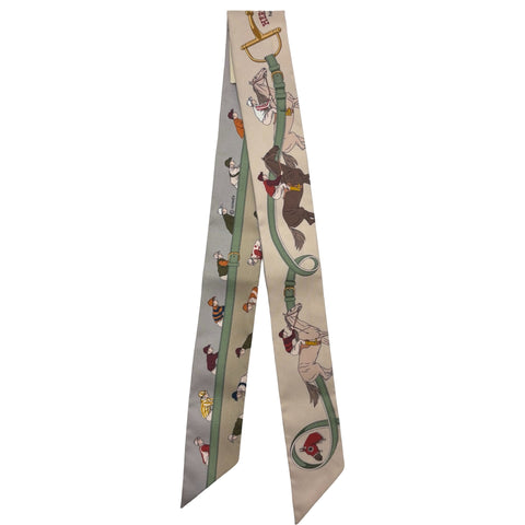 【新品未使用】 Hermes エルメス TWILLY ツイリー 《競馬》 小物 ベージュ・クレール / ヴェール・アマンド / ブラウン シルク100％ 新品未使用