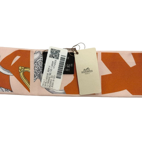 【新品未使用】 Hermes エルメス TWILLY ツイリー 《カヴァルカドゥール・リミックス》 小物 オレンジ / ベージュ / キャラメル シルク100％ 新品未使用