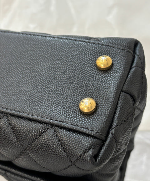 [Used] CHANEL Matelasse Coco Handle 2-way Shoulder Bag Black Caviar Skin Black Gold Hardware 29 Series (2020) Brand Bag Handbag Used (CHANEL, materasse, cocohandle, black, caviaskin, gold, handbag, shourderbag, used)