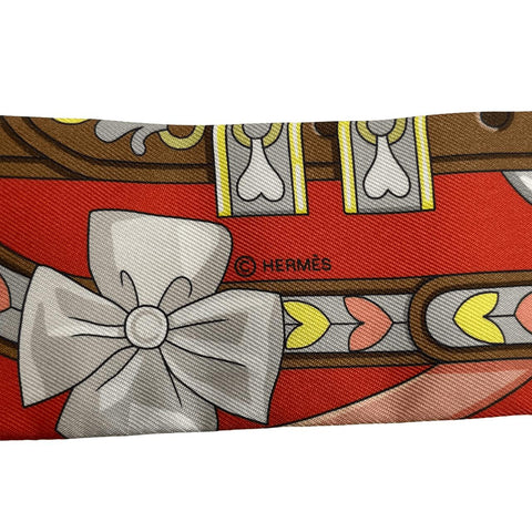 [Brand new, unused] Hermès TWILLY 100% silk "Arne de Coeur" H064090S09 Gift for women