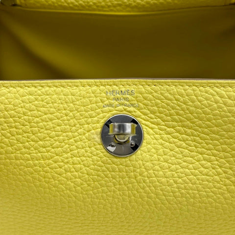 [Brand new] Hermès Mini Lindy Limoncello Yellow Taurillon Clemence Silver hardware B engraved (2023) Brand bag Shoulder bag Handbag New (HERMES,MINILINDY,Limon chello,Taurillon Clemence,silver,shoulder bag,hand bag,New)