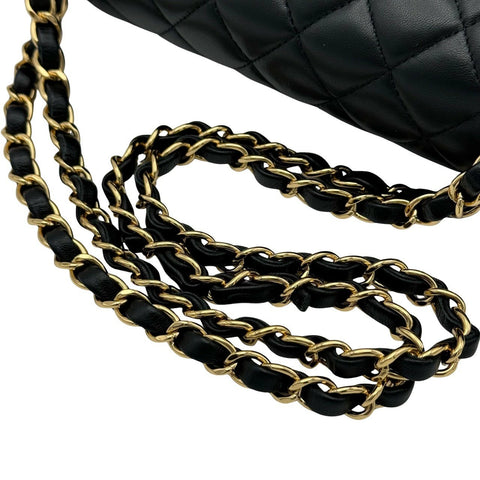 【中古】 CHANEL シャネル マトラッセ チェーンショルダーバッグ ブラック ブラック系 ラムスキン ゴールド金具 27番台(2018～2019年) ブランドバッグ ショルダーバッグ 中古品 レディース (CHANEL,Matelasse,Black,Lambskin,gold,Shoulderbag,used)