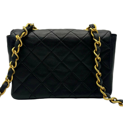 【中古】 CHANEL シャネル ミニマトラッセ ショルダーバッグ ブラック ラムスキン ブラック系 ゴールド金具 1番台(1992～1993年) ブランドバッグ ショルダーバッグ 中古品 (CHANEL,minimatelasse,shourderbag,black,lambskin,gold,used)