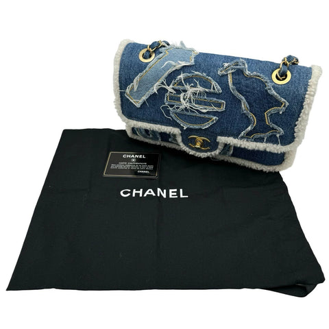 【中古】 CHANEL シャネル パッチワーク デニムムートン チェーン ショルダーバッグ デニム ブルー系 ゴールド金具 28番台(2019年) ブランドバッグ ショルダーバッグ 中古品 (CHANEL,patchwork,denim,mouton,chain,shourderbag,blue,hieroglyph,gold,used)