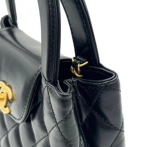 【中古】 CHANEL シャネル ナノケリー ブラック カーフスキン ブラック系 ゴールド金具 ランダム番(2021年～) 2way ショルダーバッグ 中古品 レディース (CHANEL,nanokelly,calfskin,handbag,black,gold,2way,handbag,shourderbag,used)