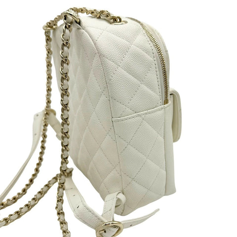 【中古】 CHANEL シャネル マトラッセ バックパック ホワイト キャビアスキン ホワイト系 ゴールド金具 26番台(2018年) ブランドバッグ リュック 中古品 (CHANEL,matelasse,white,caviaskin,gold,backpack,used)