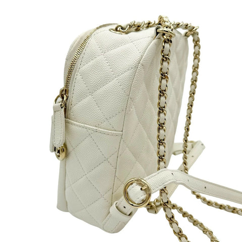 【中古】 CHANEL シャネル マトラッセ バックパック ホワイト キャビアスキン ホワイト系 ゴールド金具 26番台(2018年) ブランドバッグ リュック 中古品 (CHANEL,matelasse,white,caviaskin,gold,backpack,used)