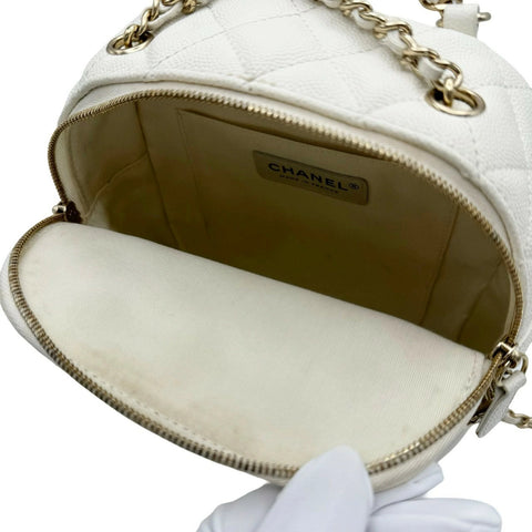 [Used] CHANEL Chanel Matelasse Backpack White Caviar Skin White Gold Hardware 26th Series (2018) Brand Bag Backpack Used (CHANEL, matelasse, white, caviaskin, gold, backpack, used)