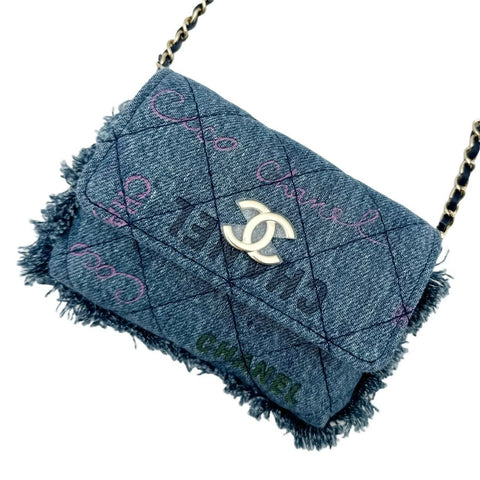 【中古】 CHANEL シャネル マトラッセ チェーン ショルダーポーチ ブルー デニム ブルー系 ゴールド金具 32番台(2021年～) ブランドバッグ ポーチ 小物 中古品 (CHANEL,matelasse,denim,blue,gold,chain,pouch,used)