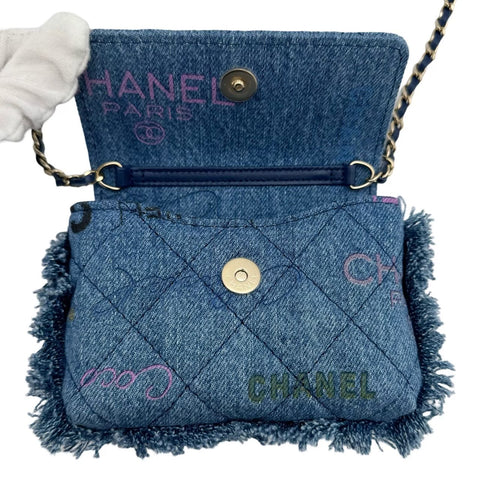 【中古】 CHANEL シャネル マトラッセ チェーン ショルダーポーチ ブルー デニム ブルー系 ゴールド金具 32番台(2021年～) ブランドバッグ ポーチ 小物 中古品 (CHANEL,matelasse,denim,blue,gold,chain,pouch,used)