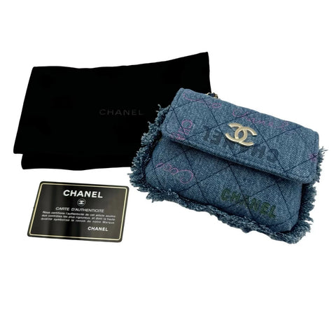 【中古】 CHANEL シャネル マトラッセ チェーン ショルダーポーチ ブルー デニム ブルー系 ゴールド金具 32番台(2021年～) ブランドバッグ ポーチ 小物 中古品 (CHANEL,matelasse,denim,blue,gold,chain,pouch,used)