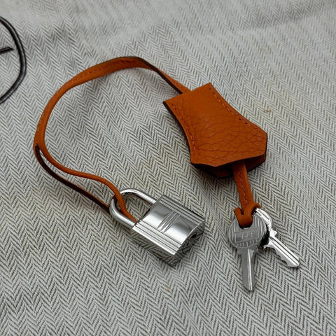 【中古】 Hermes エルメス バーキン30 オレンジ トリヨンクレマンス オレンジ系 シルバー金具 □M刻(2009年) ブランドバッグ ハンドバッグ バッグ  中古品 レディース (HERMES,BIRKIN30,orange,clemence,silver,handbag,used)