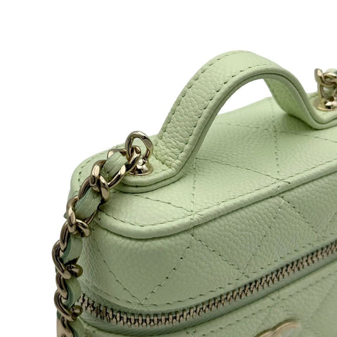 [Used] CHANEL Chanel Matelasse Small Vanity Chain Shoulder Bag Light Green Caviar Skin Green Gold Hardware No. 31 (2021) Used (CHANEL, small, vanity, chain, shourderbag, caviaskin, light green, gold, used)