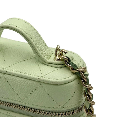 [Used] CHANEL Chanel Matelasse Small Vanity Chain Shoulder Bag Light Green Caviar Skin Green Gold Hardware No. 31 (2021) Used (CHANEL, small, vanity, chain, shourderbag, caviaskin, light green, gold, used)