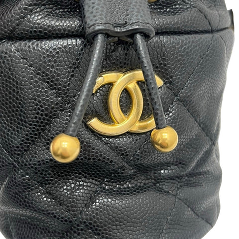 【中古】 CHANEL シャネル マトラッセ チェーンバケットバッグ チェーンショルダー キャビアスキン ブラック系 ゴールド金具 ランダム番(2021年～) ブランドバッグ 中古品 (CHANEL,MATELASSE,black,caviarskin,chain,bucketbag,used)