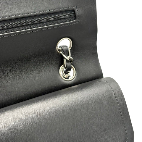 【中古】 CHANEL シャネル 11.12 SHOULDER BAG 11.12 ダブルフラップ マトラッセ ショルダーバッグ 29番台(2019-2020年) ブラック ラムスキン 中古 USED バッグ