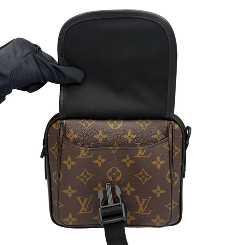 【美品】 LOUIS VUITTON ルイ・ヴィトン QUEST MESSENGER(M46973) クエストメッセンジャー ショルダーバッグ ICチップ(2021年～) モノグラム キャンバス/レザー 中古 USED バッグ