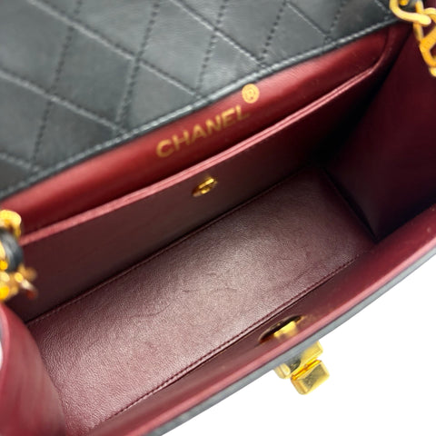 【中古】 CHANEL シャネル TRAPEZOID トラペゾヘド チェーンショルダー 1番台(1989-1991年) ブラック ラムスキン 中古 USED バッグ