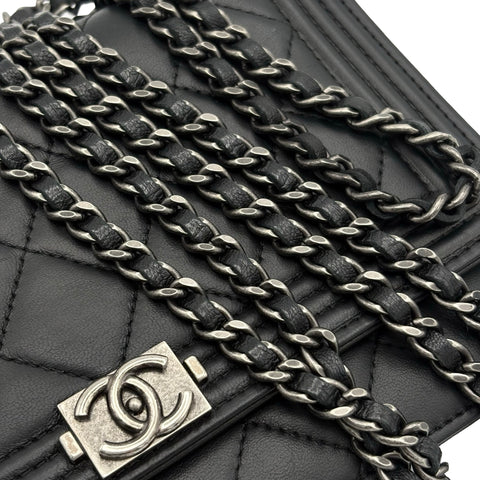 【中古】CHANEL シャネル WALLET ON CHAIN チェーンウォレット  21番台(2016年) ブラック ラムスキン 中古 USED バッグ 財布