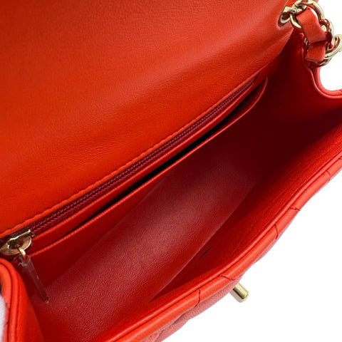【中古】 CHANEL シャネル MINI MATELASSE FLAP BAG ミニマトラッセ ショルダーバッグ 24番台(2017年) レッド系 ラムスキン 中古 USED SALE